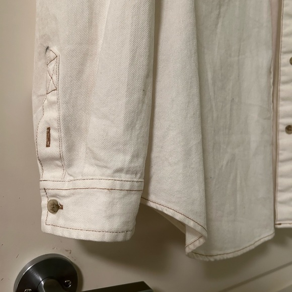 American Eagle White Button Down (size L) - Picture 5 of 7